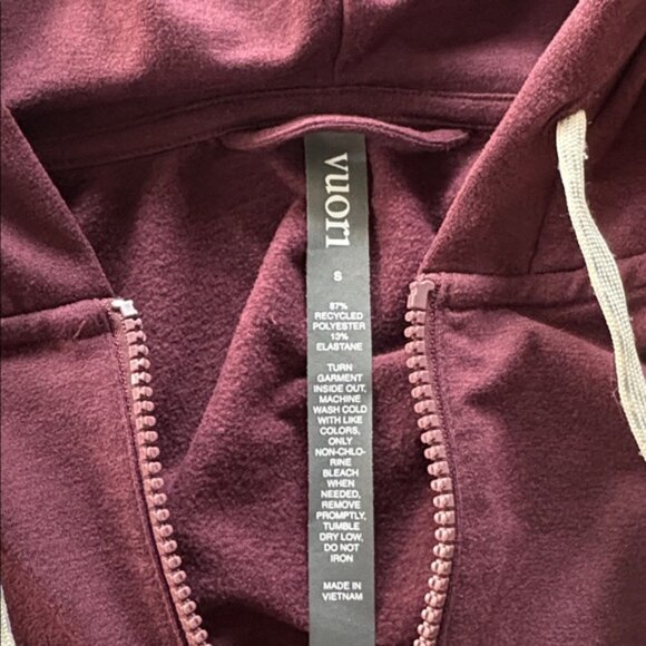Vuori Eggplant/Maroon Crop Zip-Up Hoodie - Small - Picture 2 of 4